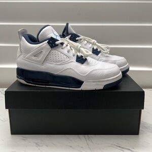 Air Jordan 4 Retro LS GS "Columbia" Size 5.5Y